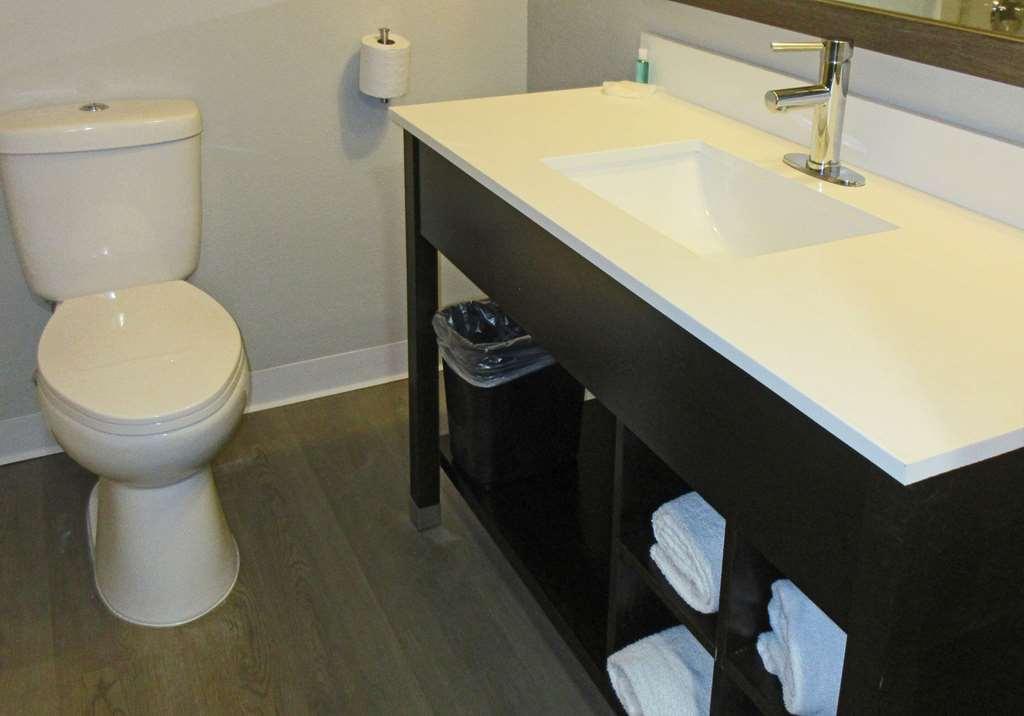 Suburban Studios Milwaukee Airport Habitación foto